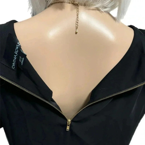 Cynthia Rowley Black Shift Dress Short Sleeve Crochet Hem Gold Zipper Size 8 - Picture 7 of 13